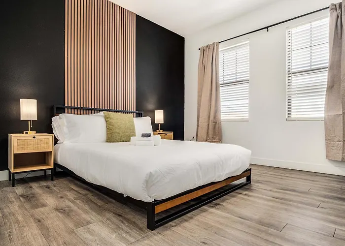 Apartment Boulevard Luxe 2br By The Stadium Pool Parking Gym 06 Glendale